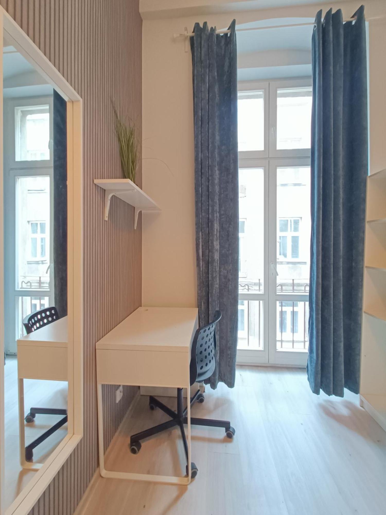 Centrum Fabryczna Hostel Lodz (Lodz)